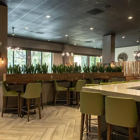 Hotel Zessa Orange County Airport, A Doubletree By Hilton-2